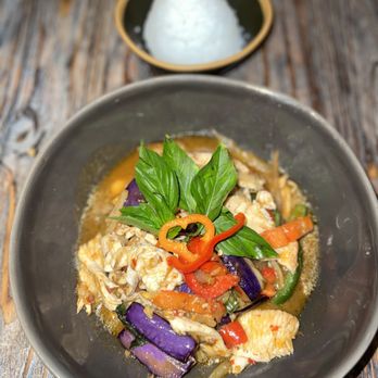 Up Thai - Eggplant Basil (~$15) with Chicken (+$1) - Thai Near Me - New York, New York