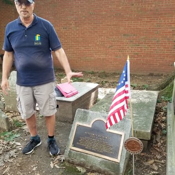 Grim Philly Twilight Tours - Bob at the Christ Church burial grounds - Historical Tours Near Me - Philadelphia, Pennsylvania