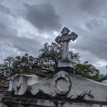 Two Chicks Walking Tours - Another cemetery pic. - Walking Tours Near Me - New Orleans, Louisiana