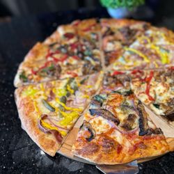 Toss Pizza & Social Bar