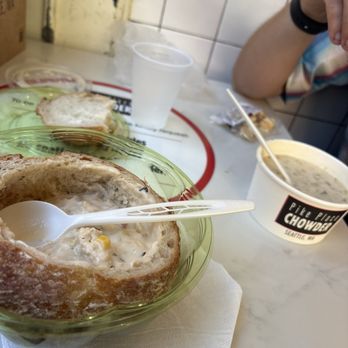 Pike Place Chowder - Chowder and chowder bowl. - Seafood Near Me - Seattle, Washington Pike Place Chowder - Chowder and chowder bowl. - Seafood Near Me - Seattle, Washington