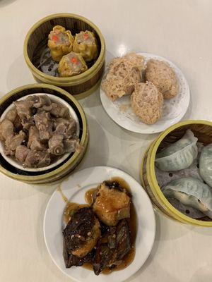 Legend Seafood Restaurant by null