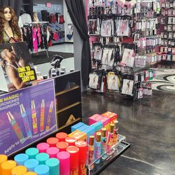 Xtc Boutique - ENTIRE QUEEN SIZE ROOM HERE AT OUR BACLIFF LOCATION