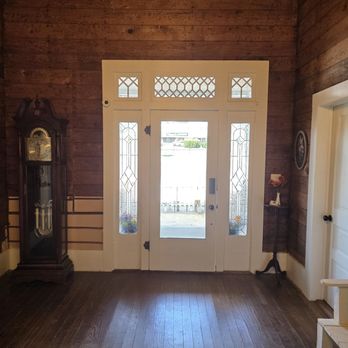 Jeter Farmhouse - Vacation Rentals Near Me - Gladewater, Texas Jeter Farmhouse - Vacation Rentals Near Me - Gladewater, Texas