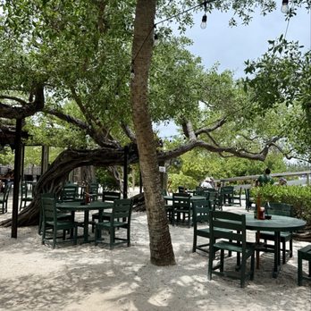 Mar Vista Dockside Restaurant & Pub - Seafood Near Me - Longboat Key, Florida
