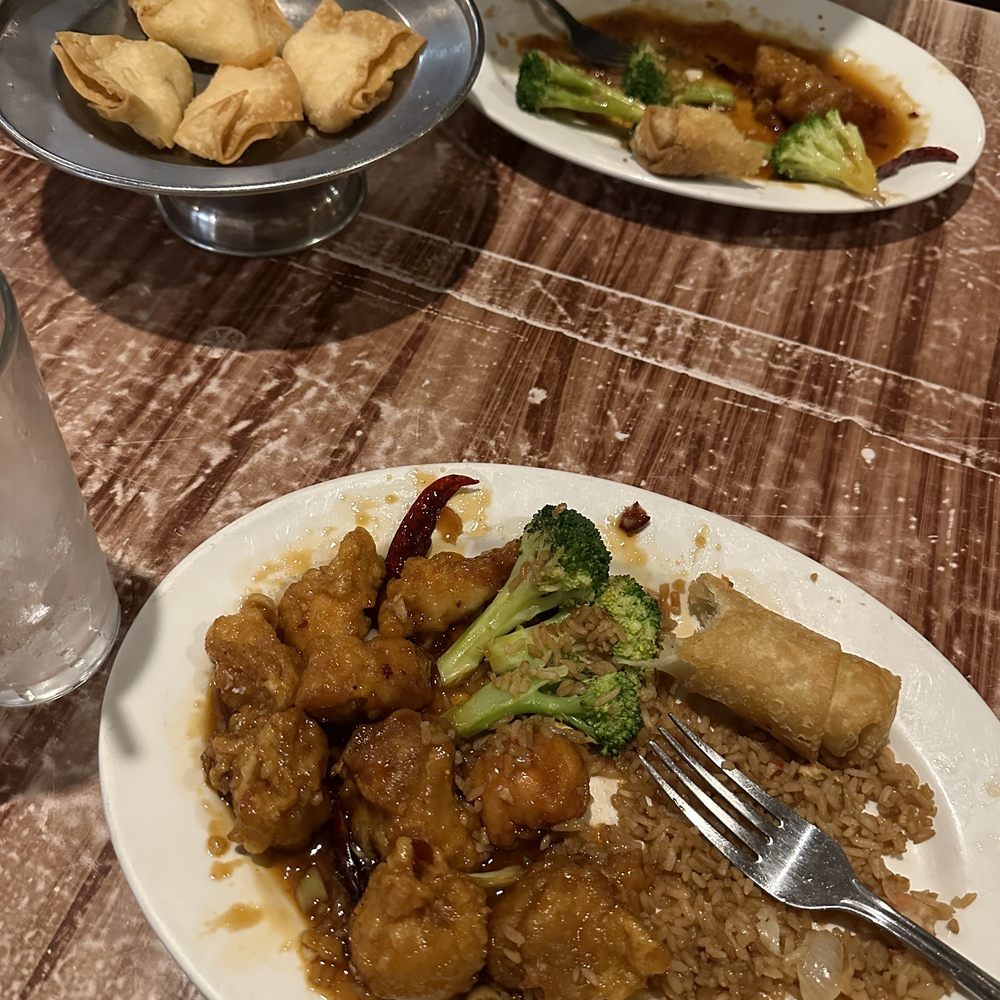 General Tso's Chicken dinner special and Crab Rangoon (the picture is from the end of the meal, you can tell we really liked it!)