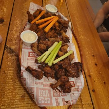 CocoVail Beer Hall Barcelona - Wings were amazing! - Beer Bar Near Me - Barcelona, B CocoVail Beer Hall Barcelona - Wings were amazing! - Beer Bar Near Me - Barcelona, B