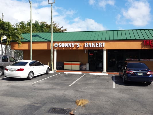 Sonny's Bakery by null