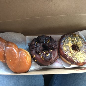 Doe Donuts - Donuts Near Me - Portland, Oregon Doe Donuts - Donuts Near Me - Portland, Oregon