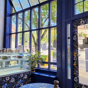 Caked Goods - Interior (7/27/25) - Cupcakes Near Me - Seattle, Washington