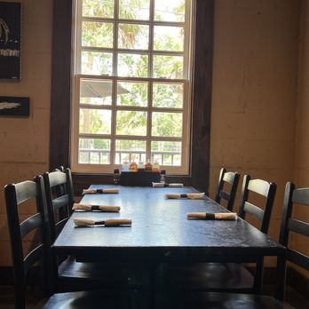 Mojo Old City BBQ - Dining room - Barbeque Near Me - St. Augustine, Florida Mojo Old City BBQ - Dining room - Barbeque Near Me - St. Augustine, Florida