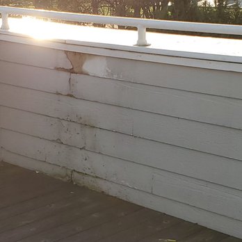 The Harbor Front Inn - One of the many blemishes on the terrace. Seriously, why hasn't this been fixed???? - Hotels Near Me - Greenport, New York The Harbor Front Inn - One of the many blemishes on the terrace. Seriously, why hasn't this been fixed???? - Hotels Near Me - Greenport, New York