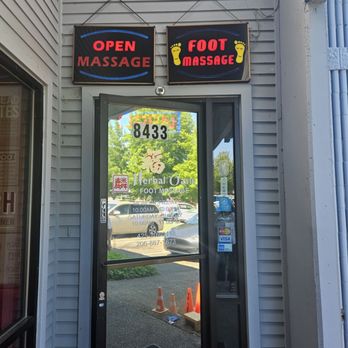 Herbal Oasis Foot Massage - Massage Near Me - Kirkland, Washington
