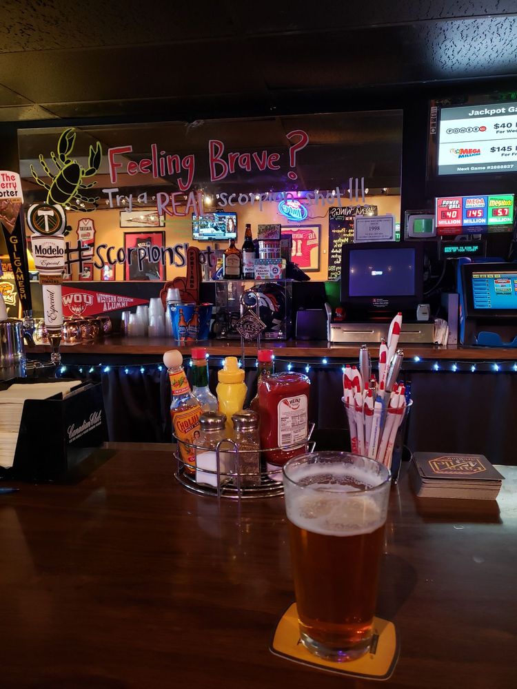 Social spots from Arena Sports Bar & Grill