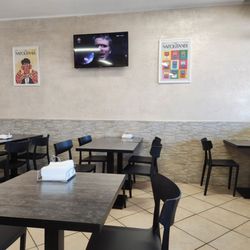 Erny's Pizza