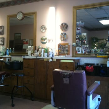 Tito's Downtown Barber Shop - ....inside..(oz) - Barbers Near Me - Waco, Texas Tito's Downtown Barber Shop - ....inside..(oz) - Barbers Near Me - Waco, Texas