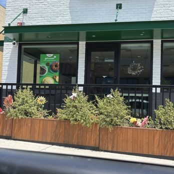 Krispy Kreme - Donuts Near Me - South Pasadena, California