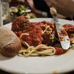 G & M Restaurant & Lounge