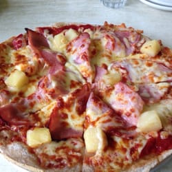 Tillers Cafe Pantry - Mini pizza