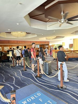 Hyatt Regency Waikiki Beach Resort and Spa by null