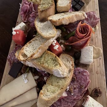 The Peppermill Steakhouse - Cocktail Bars Near Me - Tempe, Arizona
