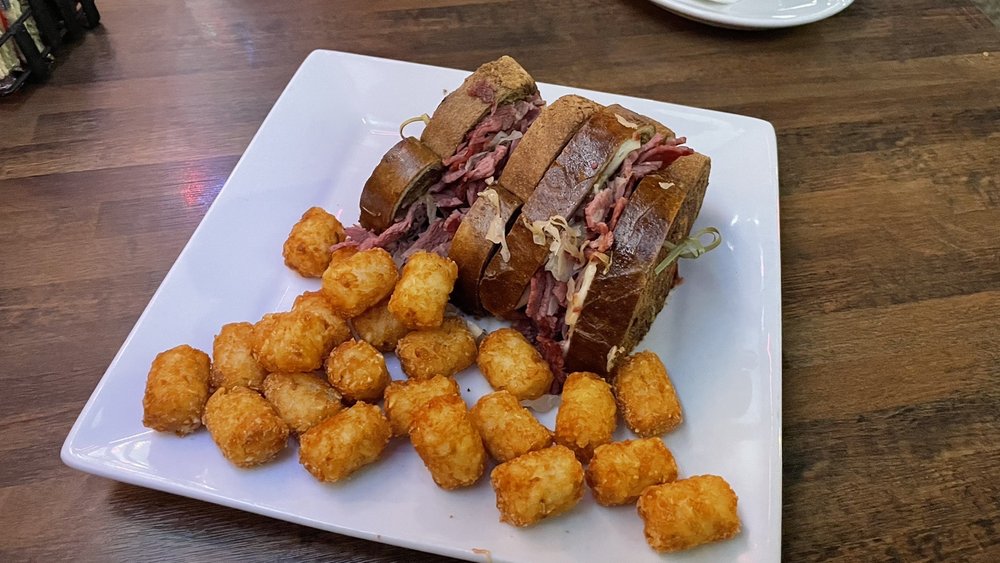 AUSTINS BAR & GRILL Updated August 2024 40 Photos & 136 Reviews