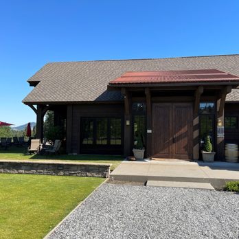 Silvara Cellars - Wine Tasting Room Near Me - Leavenworth, Washington