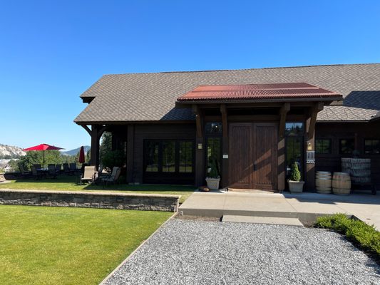 Silvara Cellars by null