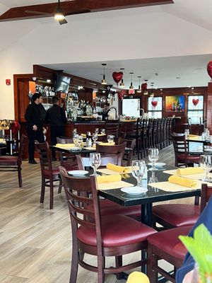 512 Bistro Bar & Restaurant by null