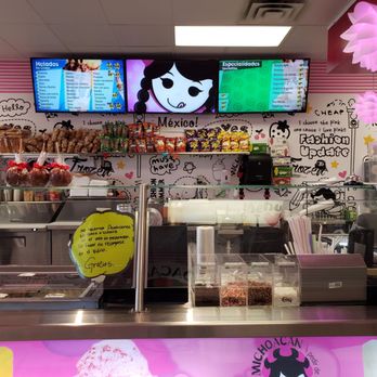 MICHOACAN Pedir De Boca - Fun display of the front register. - Desserts Near Me - Fort Worth, Texas MICHOACAN Pedir De Boca - Fun display of the front register. - Desserts Near Me - Fort Worth, Texas