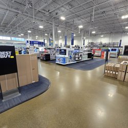 Best Buy North Anchorage - Inside BestBuy