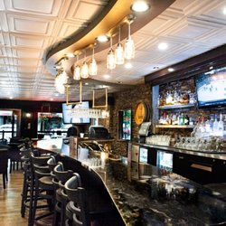Fireside Lounge & Wine Bar - Newly renovated Bar