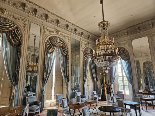 Grand Trianon by null