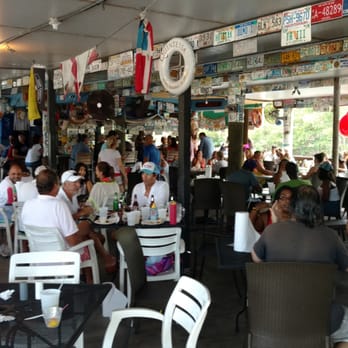 Alabama Jack's - Seating area - Seafood Near Me - Key Largo, Florida