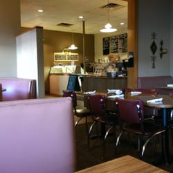 Mohnen's Family Restaurant