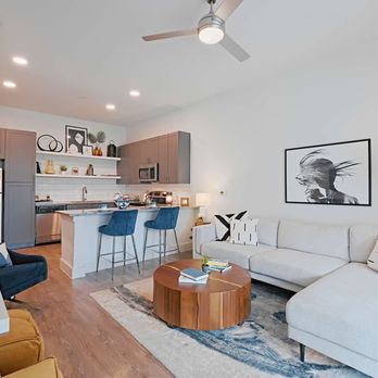 Presidium Pecan District - Apartments Near Me - Pflugerville, Texas Presidium Pecan District - Apartments Near Me - Pflugerville, Texas