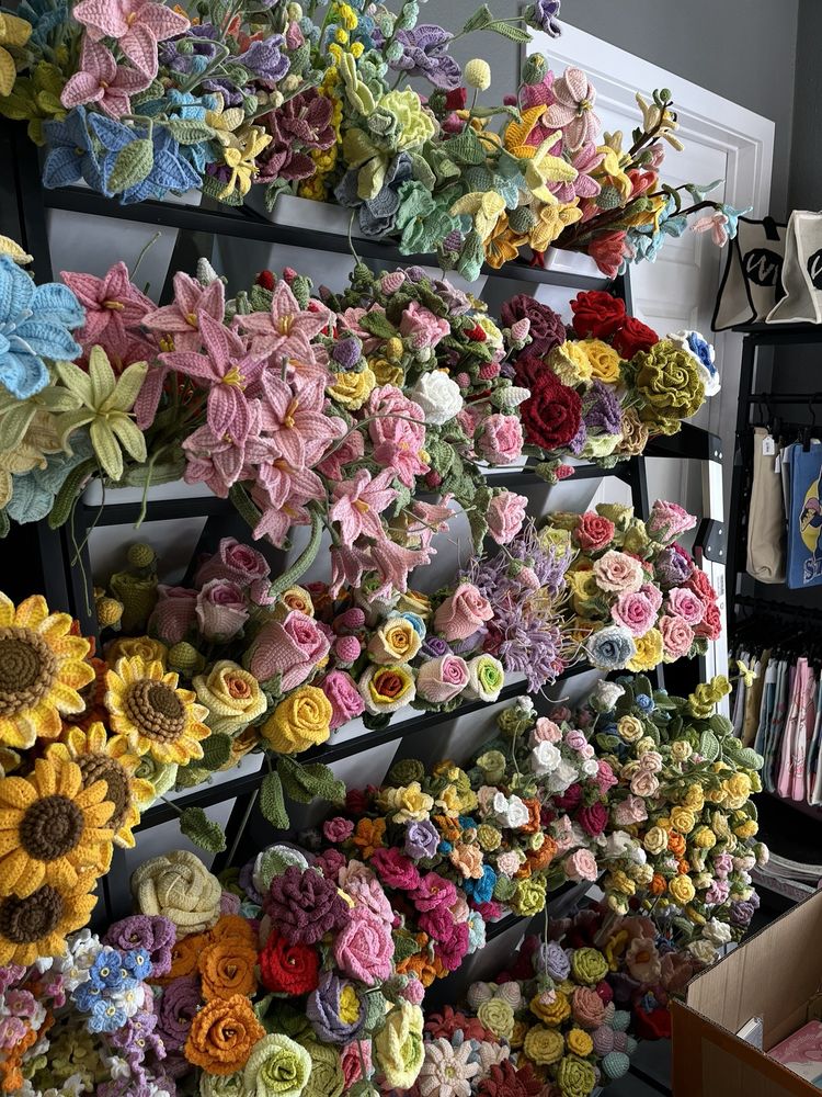 SWEET CHILLIN Updated April 2024 7028 Greenleaf Ave, Whittier, California Gift Shops