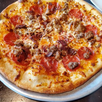 Yard House - Carnivore pizza - New American Near Me - Honolulu, Hawaii Yard House - Carnivore pizza - New American Near Me - Honolulu, Hawaii