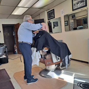 Steve's Barber Shop - Barbers Near Me - Detroit, Michigan Steve's Barber Shop - Barbers Near Me - Detroit, Michigan