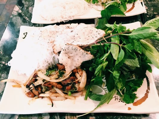 Pho Tay Ho by null