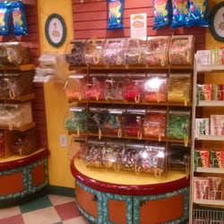 Fuzziwig's Candy Factory - Hard candy and classic treats.