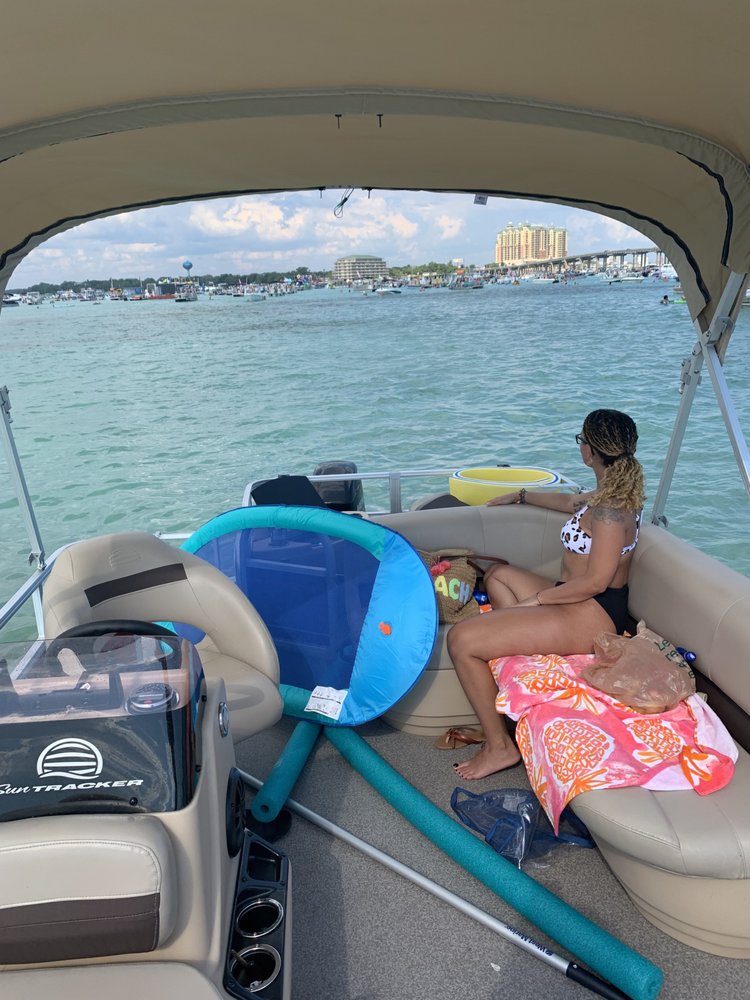 Nirvana Pontoon Rentals, Fort Walton Beach Roadtrippers