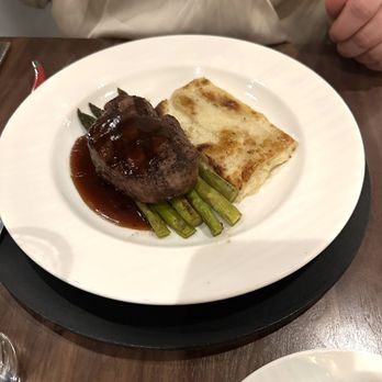 Scarlet Knife - 6oz Greater Omaha Prime Filet - Cocktail Bars Near Me - Latham, New York