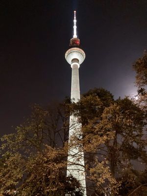 Berlin TV Tower by null