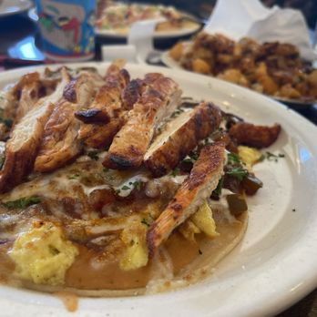 Casa Canela - Huevos Rancheros w/ added chicken - Mexican Near Me - Stevenson Ranch, California
