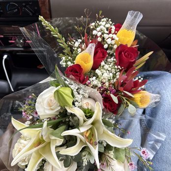 RC Flowers - Beautiful selection of flowers! - Florists Near Me - Vista, California RC Flowers - Beautiful selection of flowers! - Florists Near Me - Vista, California