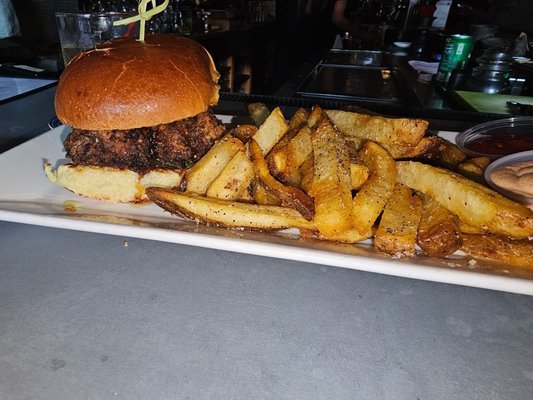 Sutton's Bar by null