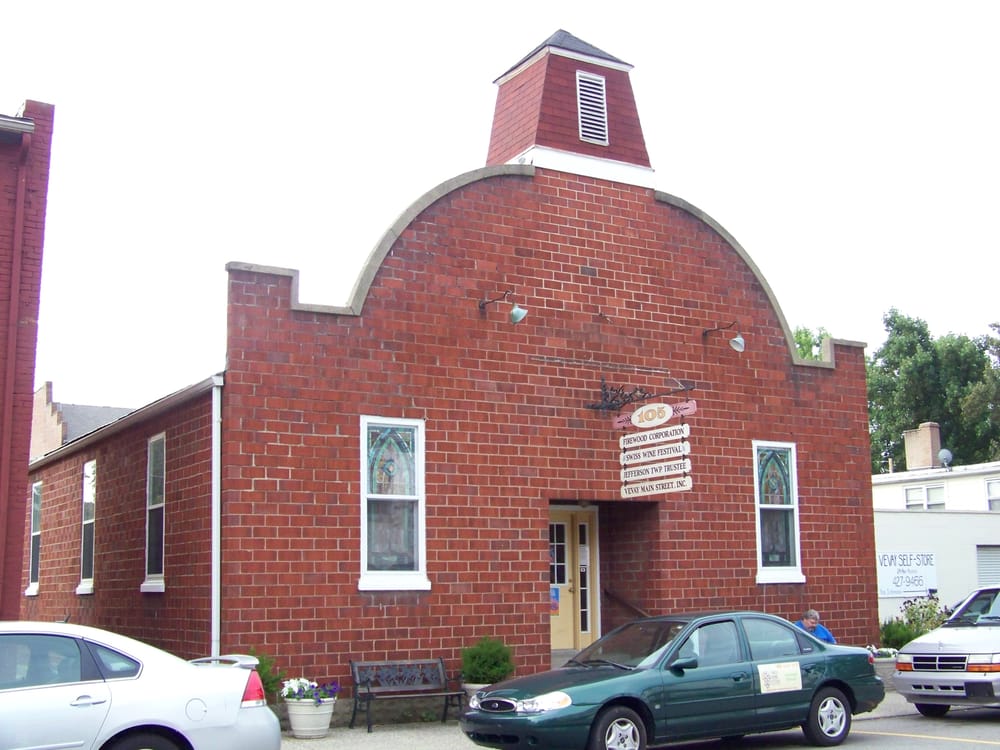 VEVAY MAIN STREET 105 W Pike St, Vevay, Indiana Community Service