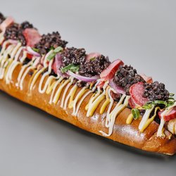 The Dog Food Truck - Black Dog