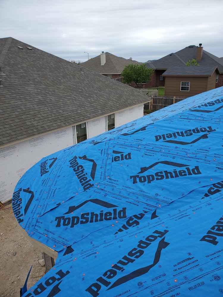 Slide of L&W Roofing